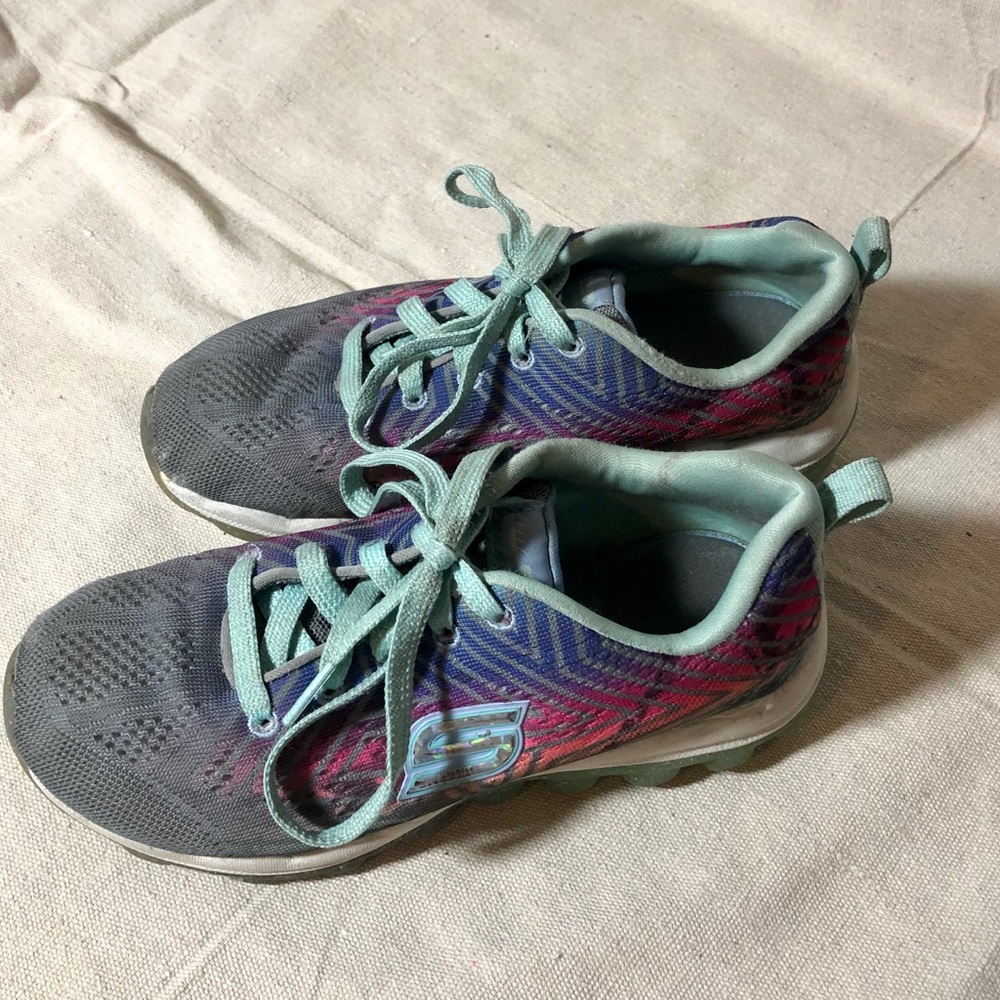Girls Sketchers size 1.5